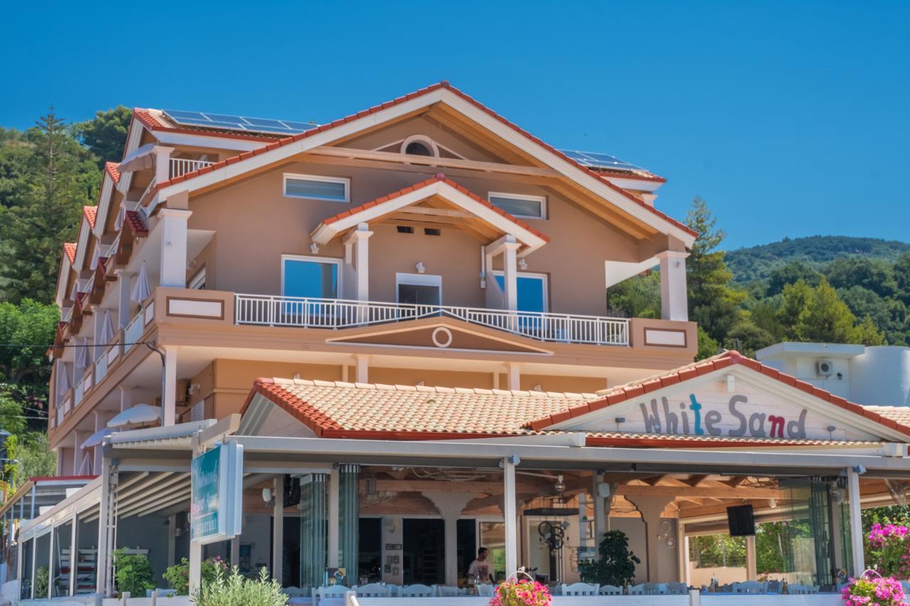Whitesands Beach Resort Paralia Vrachou Exterior photo
